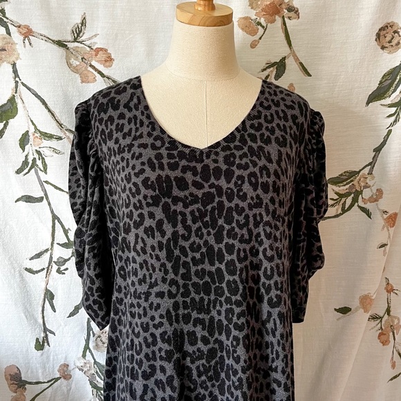 Grey Leopard Print Sweater Dress - Picture 2 of 7